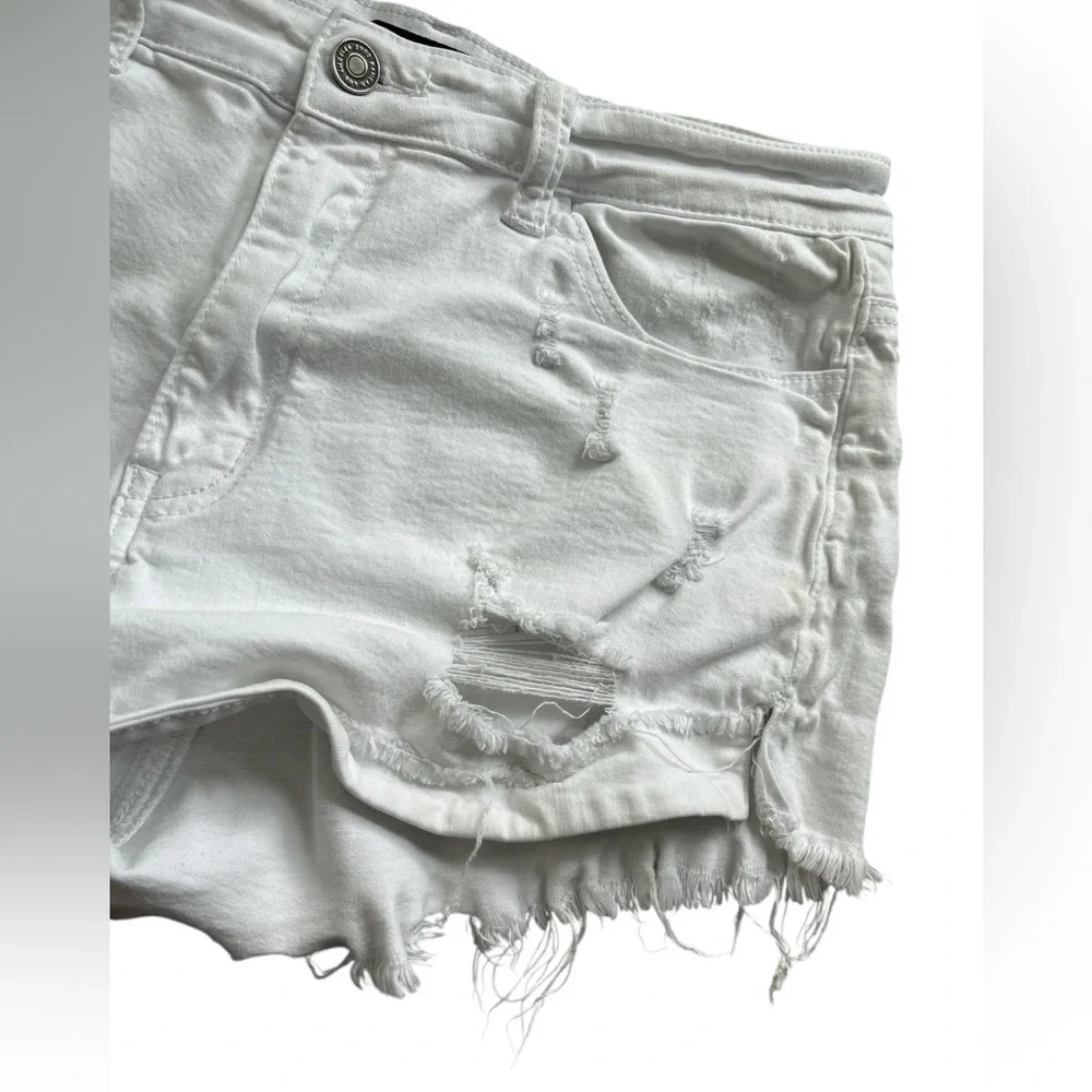 Kancan White Distressed High Rise White Jean Shorts Size 11/29 - Picture 3 of 5
